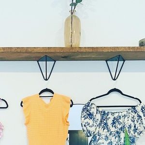 Orange top